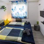 Mariposa Apartments